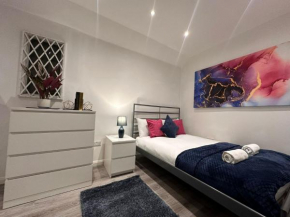 Modern Studio In Golder Green London NW11